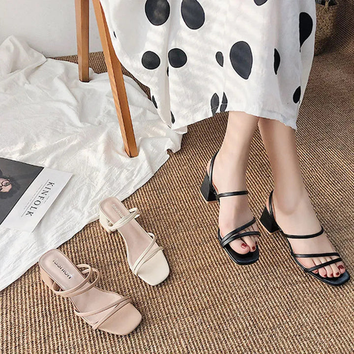 Sandalias con tacón cuadrado
