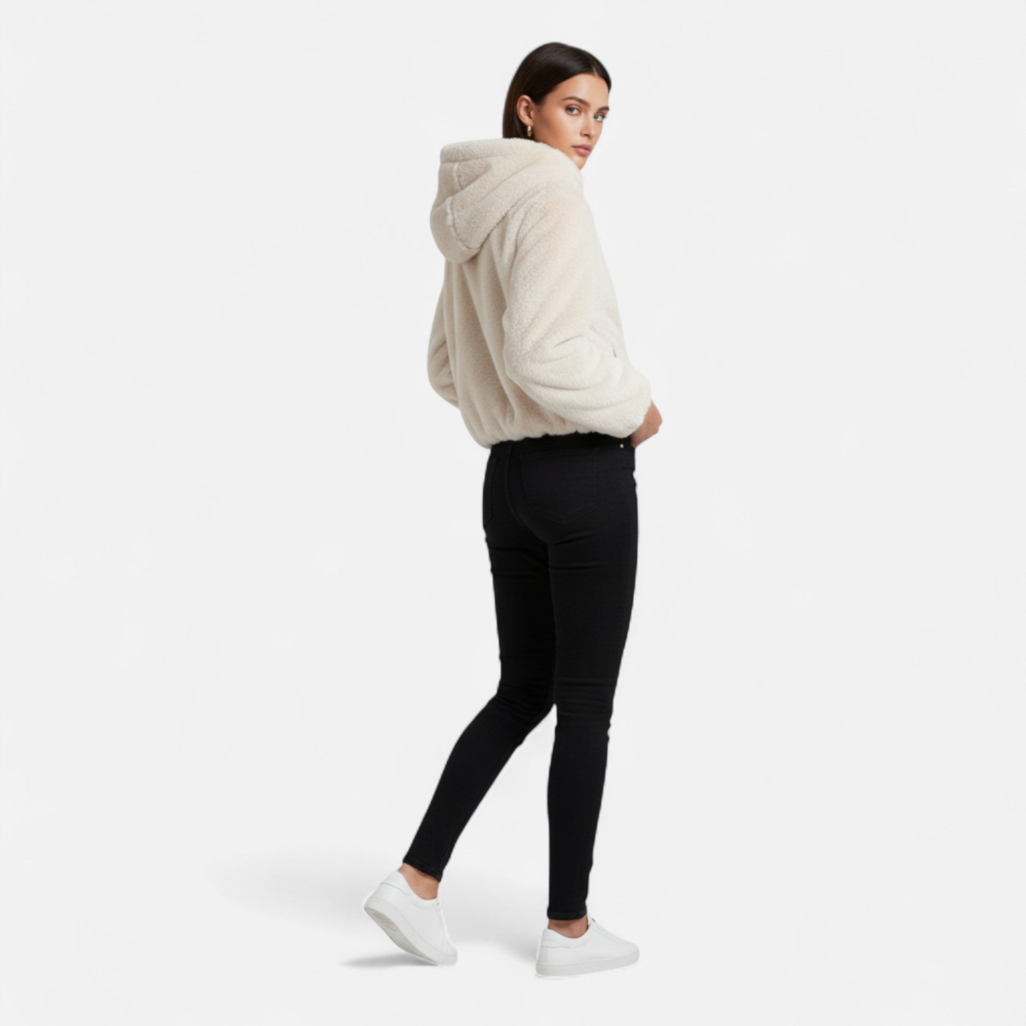 Cappotto Donna con Cappuccio in Pelliccia Sintetica – Comfort Invernale di Lusso