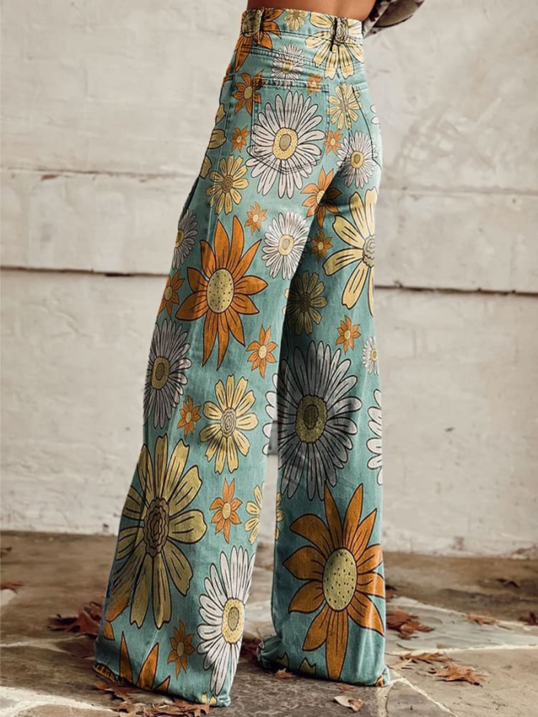 Women's Vibrant Twist Floral Wide Leg Jeans