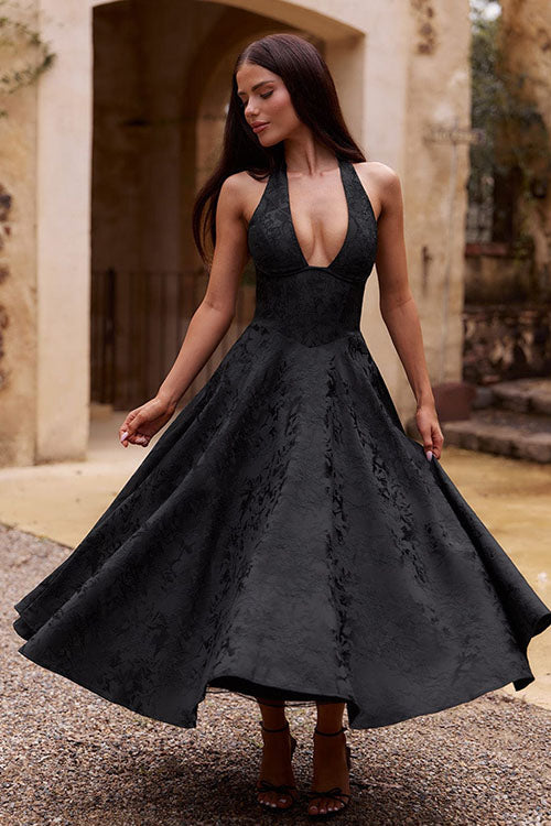 Vestido largo jacquard con escote en V y cuello halter
