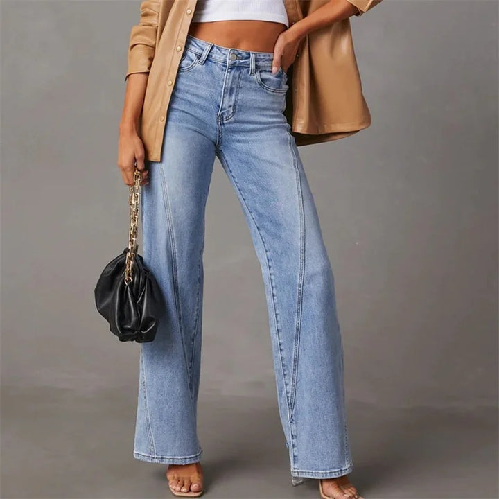 Women's Relaxed Flattering Wide-Leg Jeans for Casual or Semi-Casual Occasion