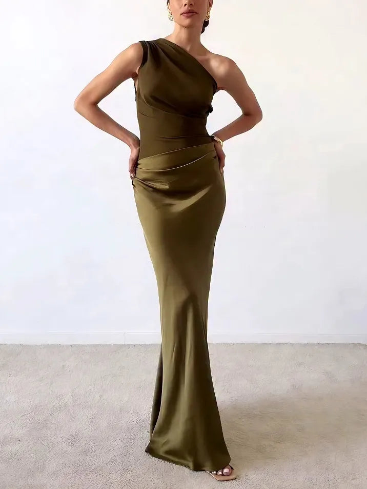 Vestido largo de fiesta plisado con un solo hombro