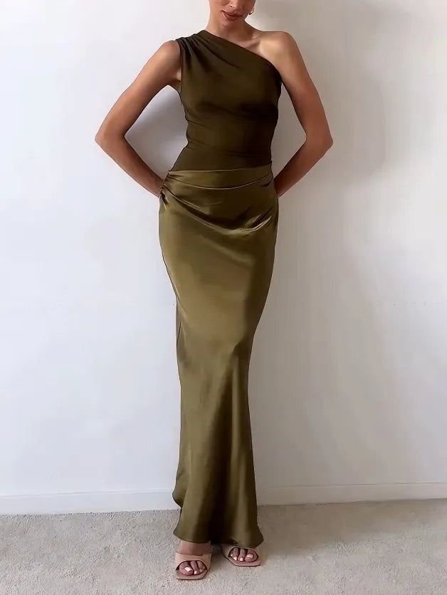Vestido largo de fiesta plisado con un solo hombro