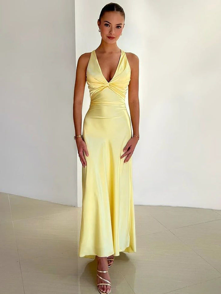 Vestido maxi con escote en V y silueta elegante