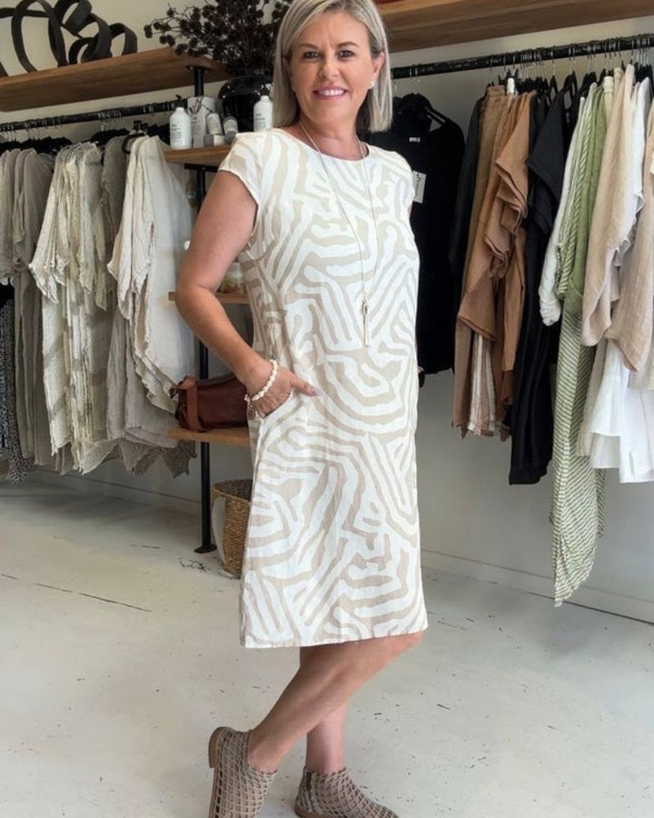 Vestido de verano con cuello redondo
