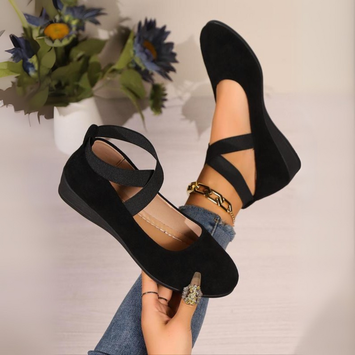 Zapatos de bailarina cerrados con cuña