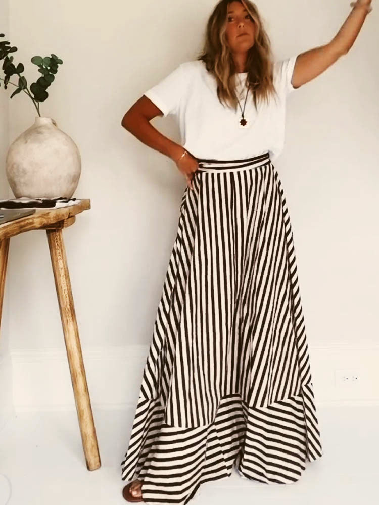 Women's Exquisite Flowing Strapless Maxi Dress with Strapless Neckline
