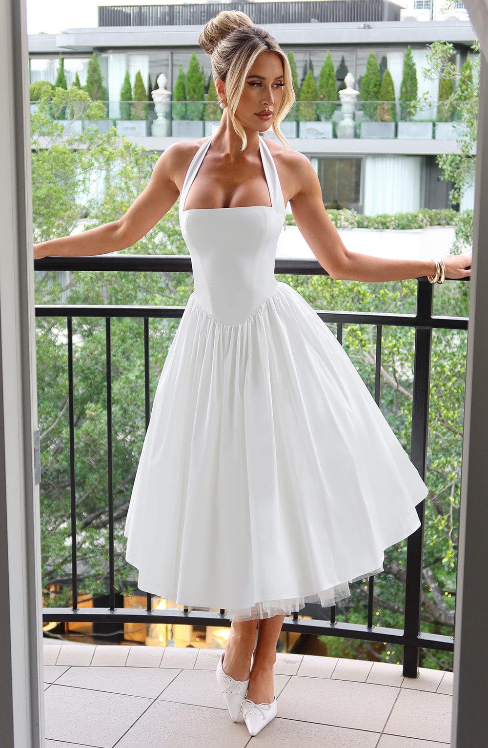 Women's Fashion-forward Halter Wedding Guest Dress