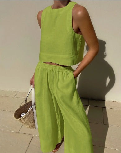 Conjunto de crop top y pantalones de pierna ancha