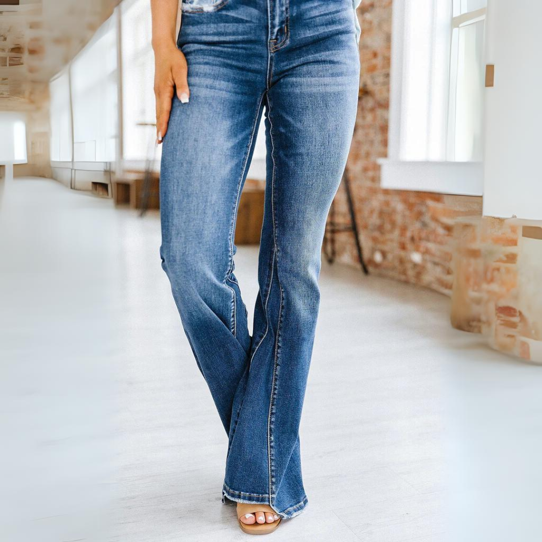Jeans versátiles y ajustados de mujer de tiro alto y acampanados