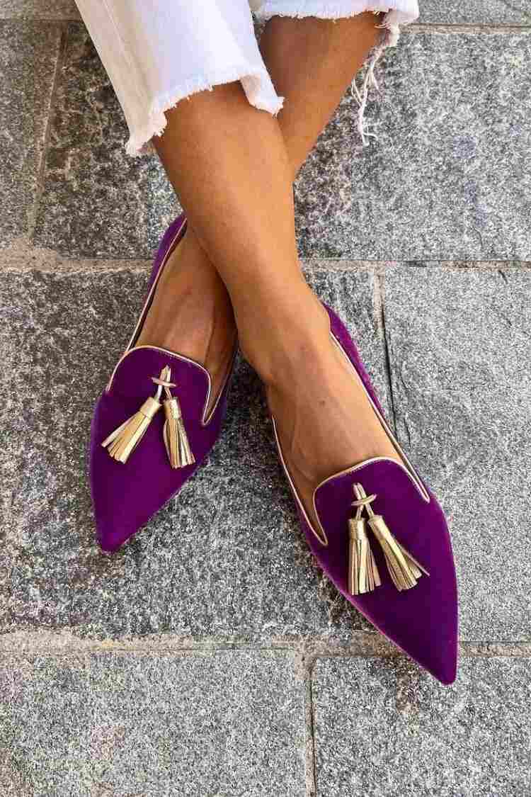 Mocasines con borlas pulidas