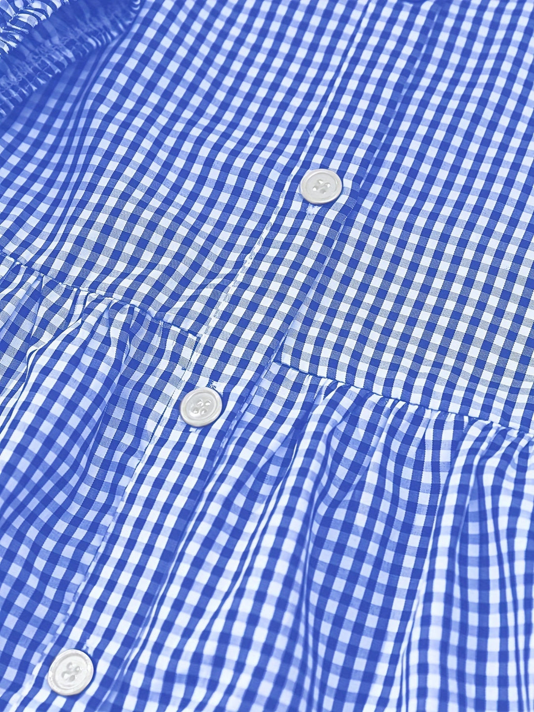 Codzienna letnia sukienka w kratę w stylu gingham z długimi paskami – idealna na słoneczne okazje na zewnątrz