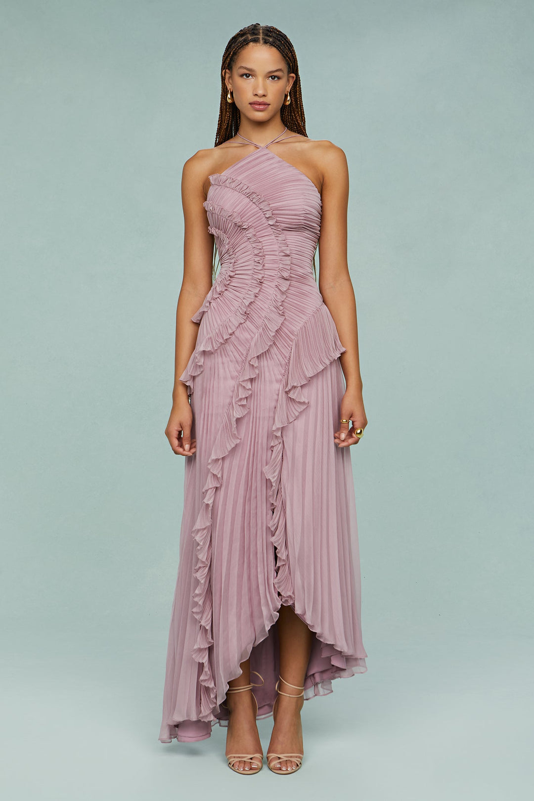 Vestido largo elegante con cuello halter