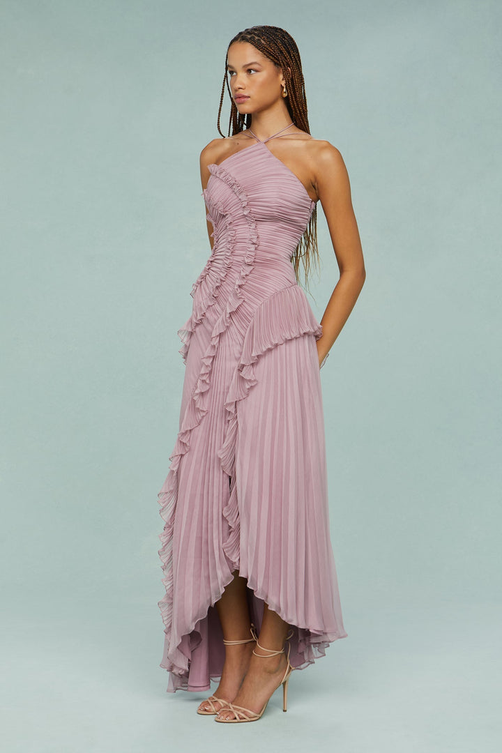 Vestido largo elegante con cuello halter