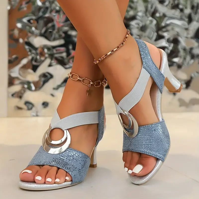 Sandalias con correa ajustable en el tobillo