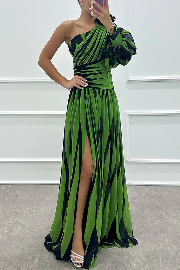 Vestido maxi asimétrico de un solo hombro para invitadas de boda