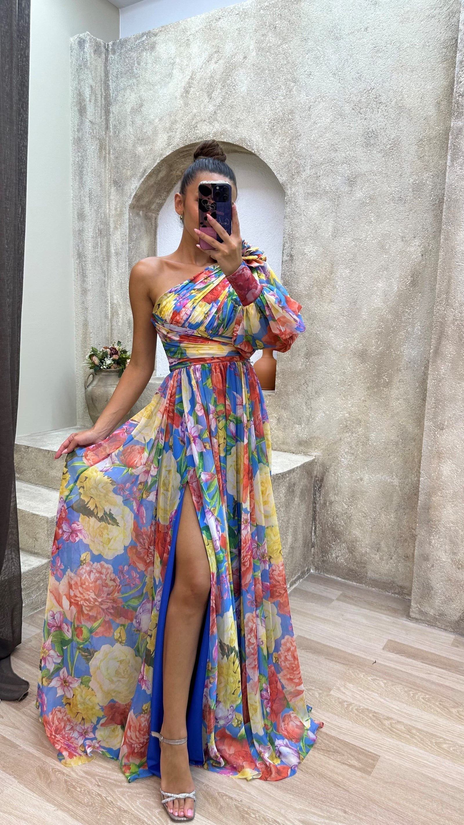 Vestido de verano femenino atemporal, elegante, fluido, de un solo hombro con flores