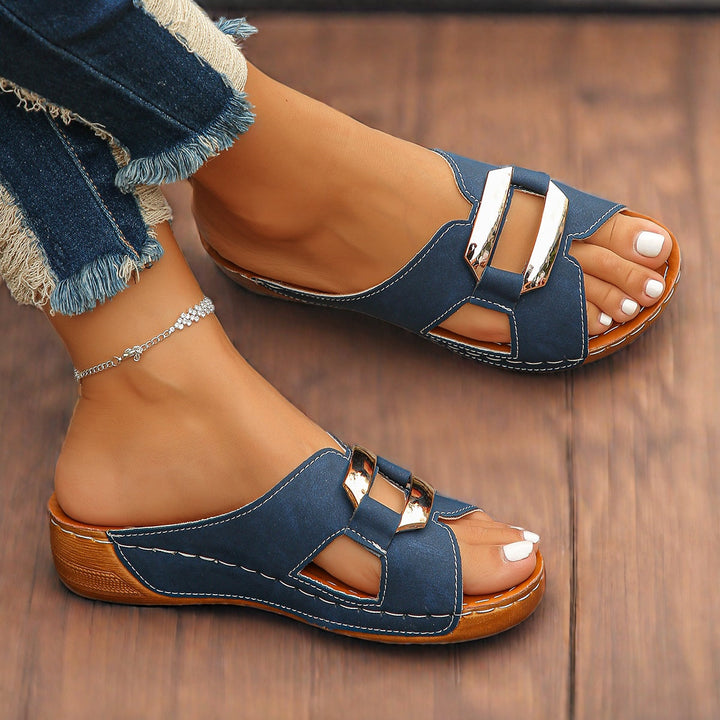 Sandalias cómodas con hebilla ajustable