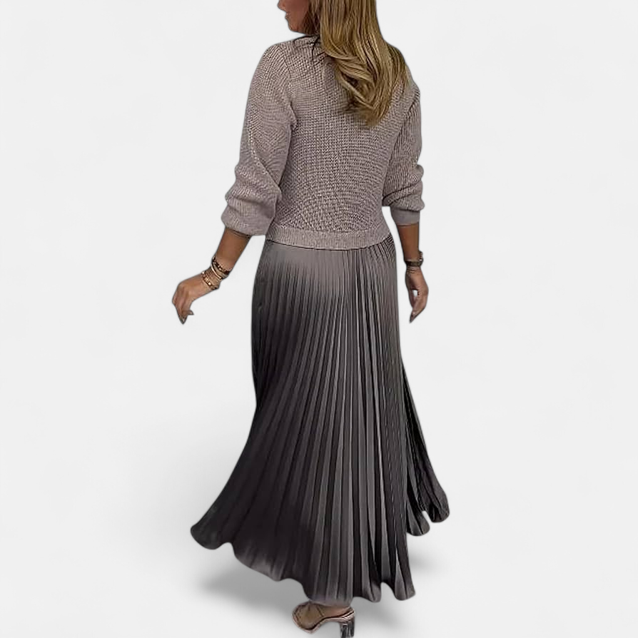 Vestido maxi plisado de suéter
