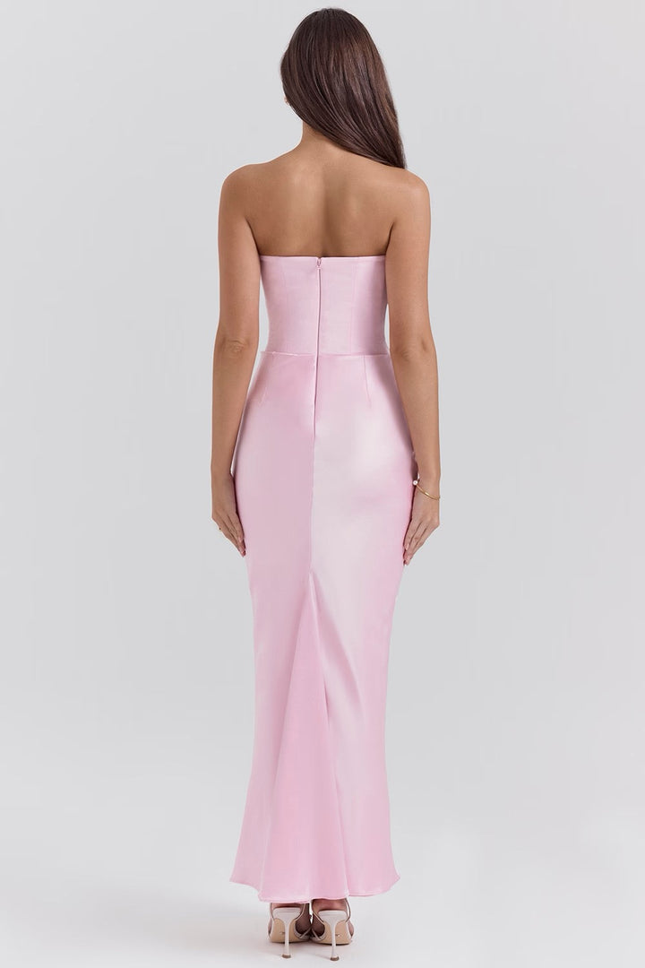 Vestido largo de noche sin tirantes de encaje con ajuste elegante