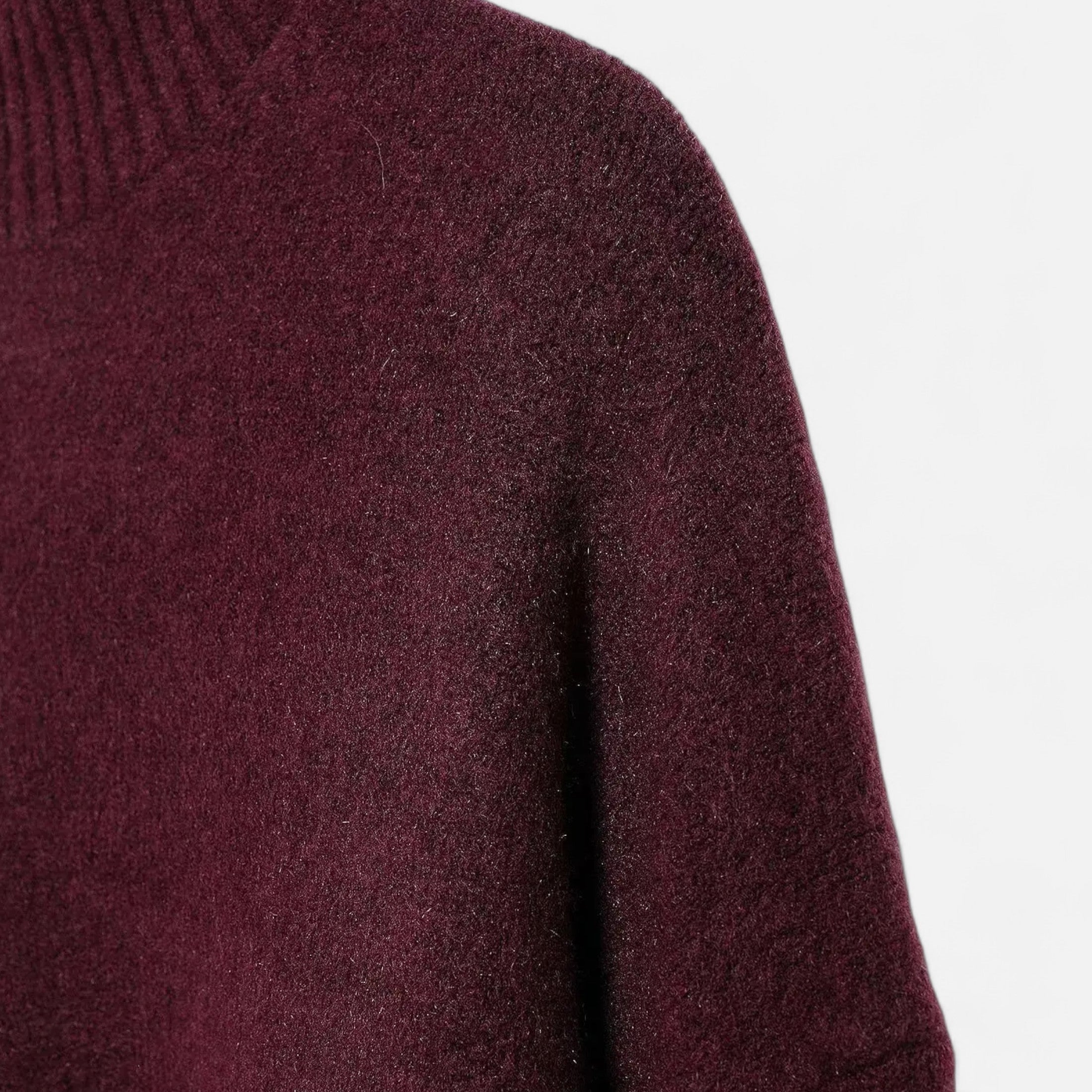 Maglione Vintage da Donna con Collo Alto – Calore Classico Invernale