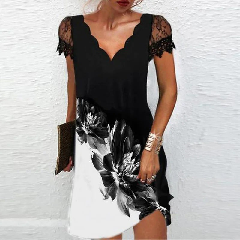Women's Modern Elegant Sleeveless Evening Dress with Scalloped Neckline