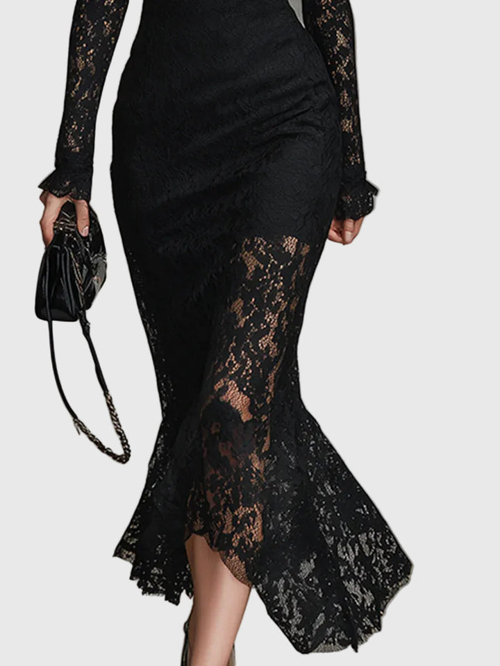 Vestido maxi con cola de pez y encaje