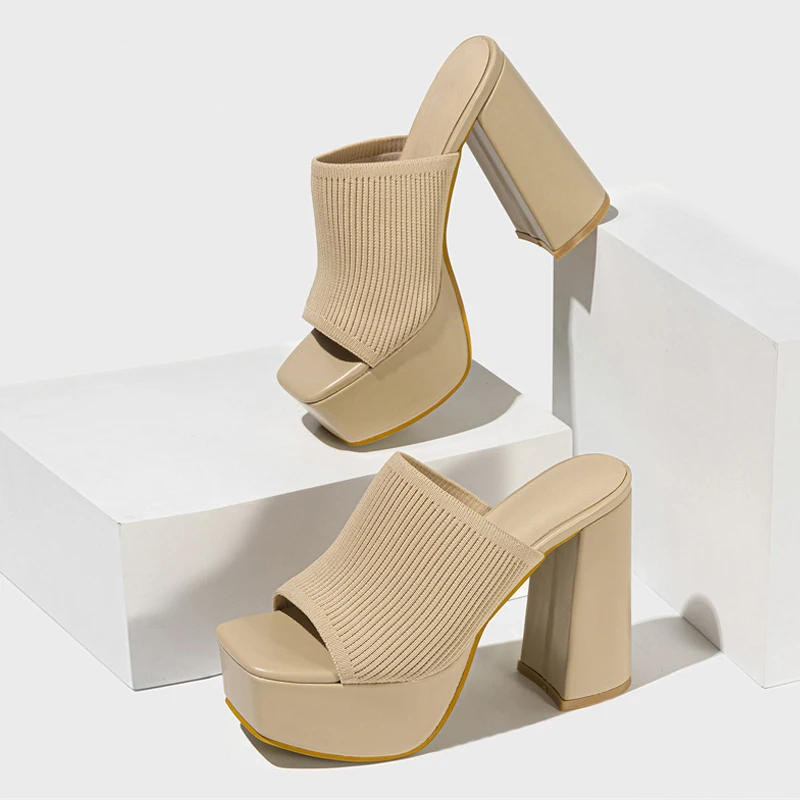 Sandalias de plataforma casual elevadas