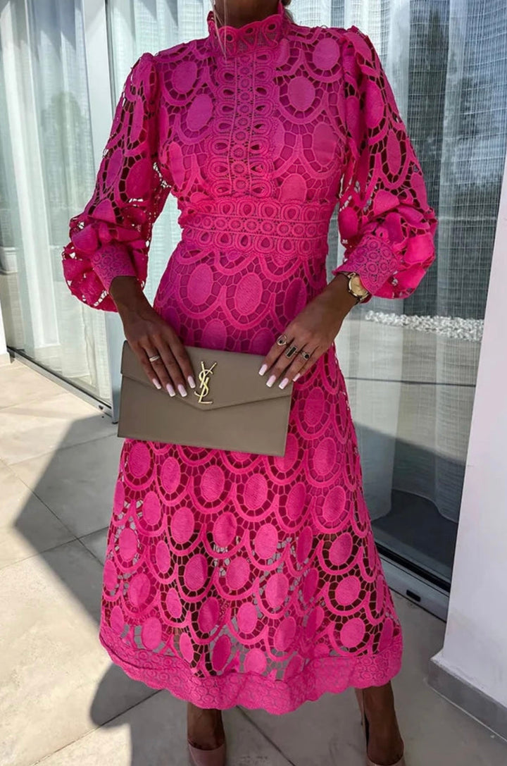 Vestido midi elegante de encaje