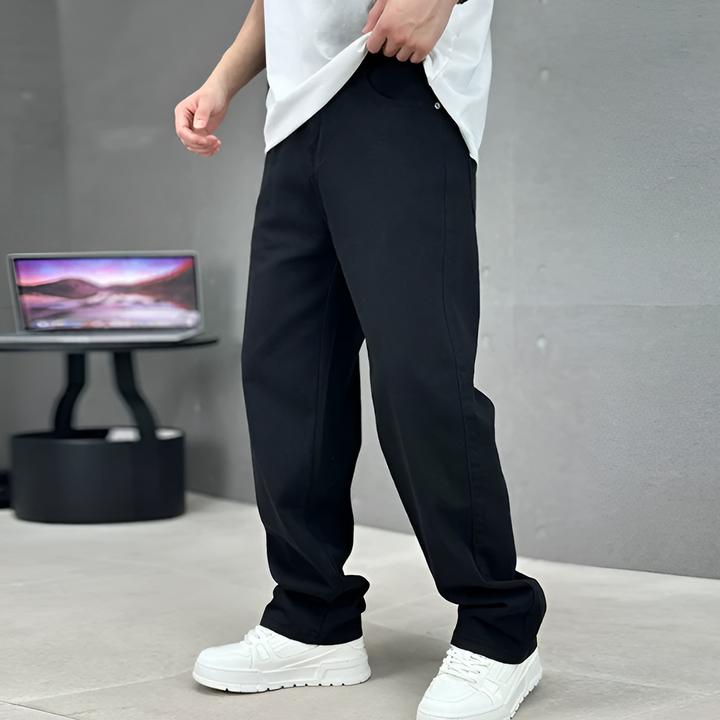 Jeans modernos y versátiles para hombre con bolsillos y pierna recta