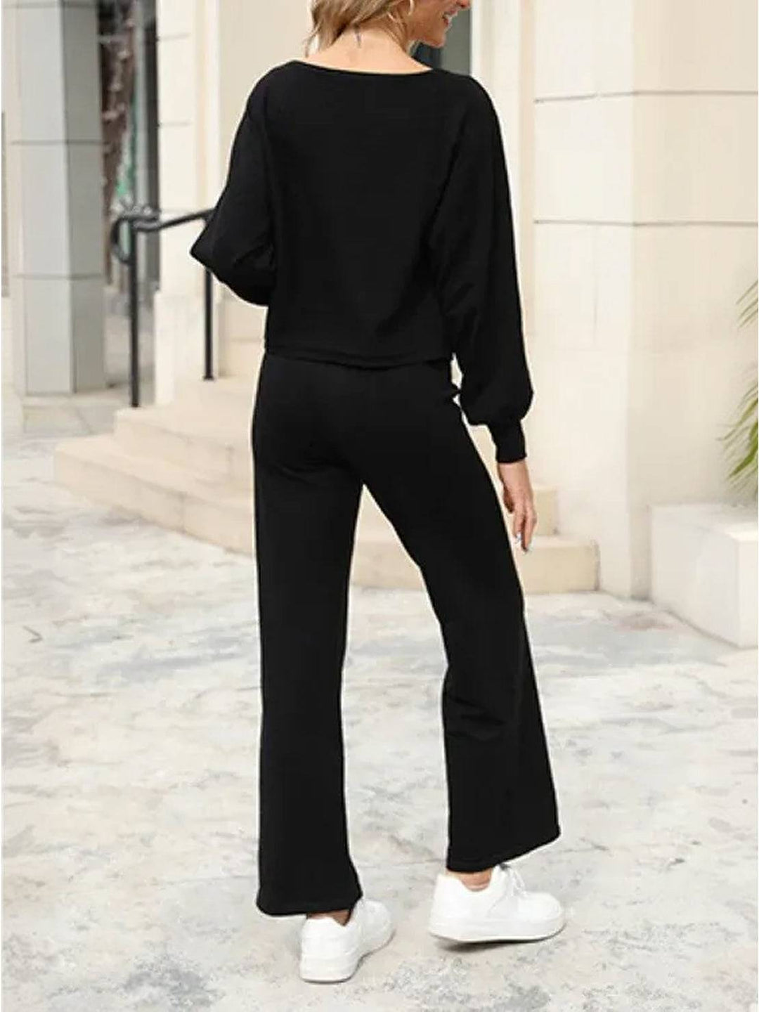 Conjunto de sudadera corta y pantalones anchos para estar en casa
