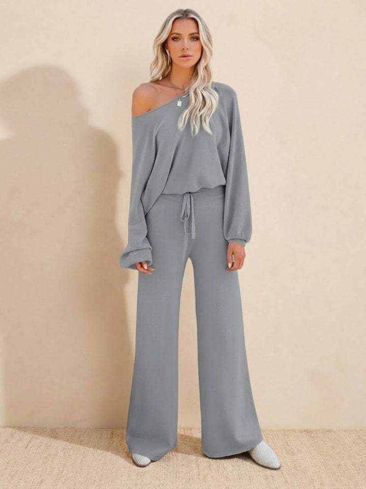 Conjunto de sudadera corta y pantalones anchos para estar en casa