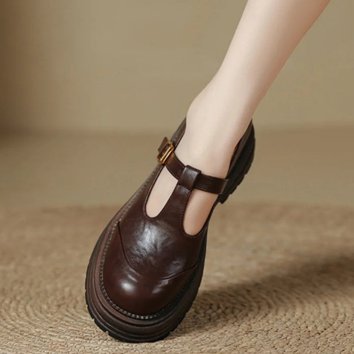 Sandalias de tacón Mary Jane con tira en T y diseño Brogue