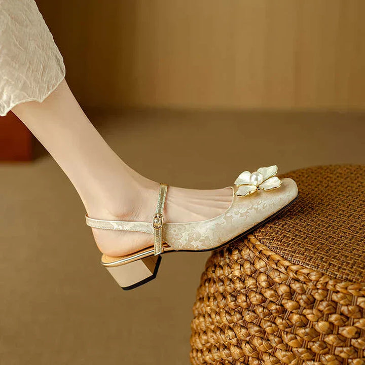 Zapatos de tacón con tira trasera y estampado floral