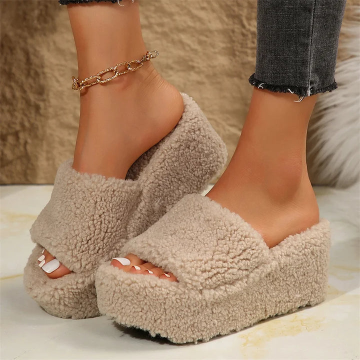 Sandalias de plataforma con cuña elevada