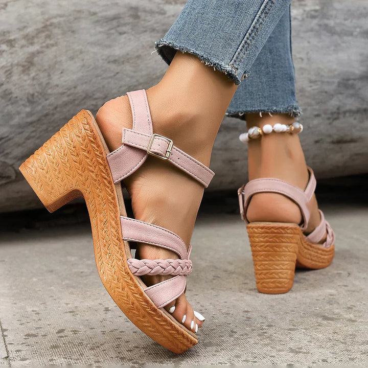 Sandalias ligeras ajustables y cómodas