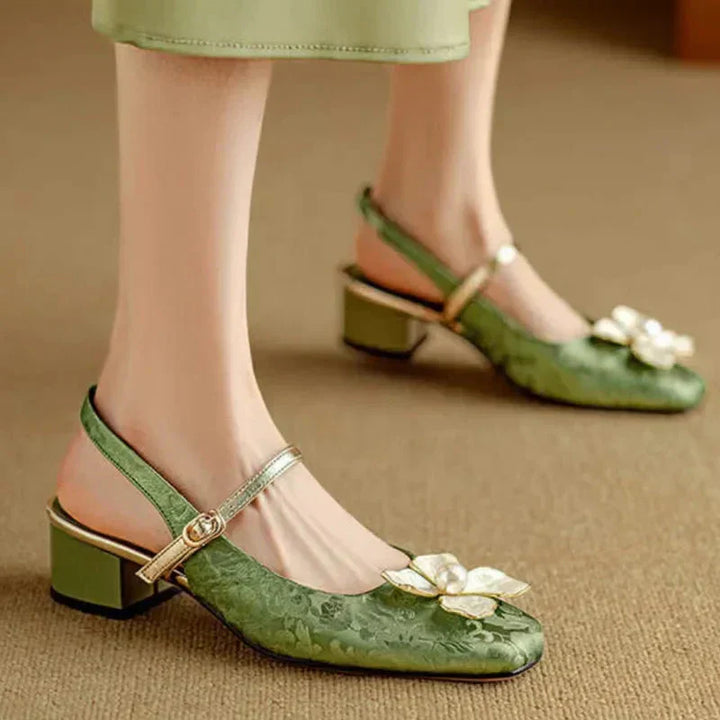 Zapatos de tacón con tira trasera y estampado floral