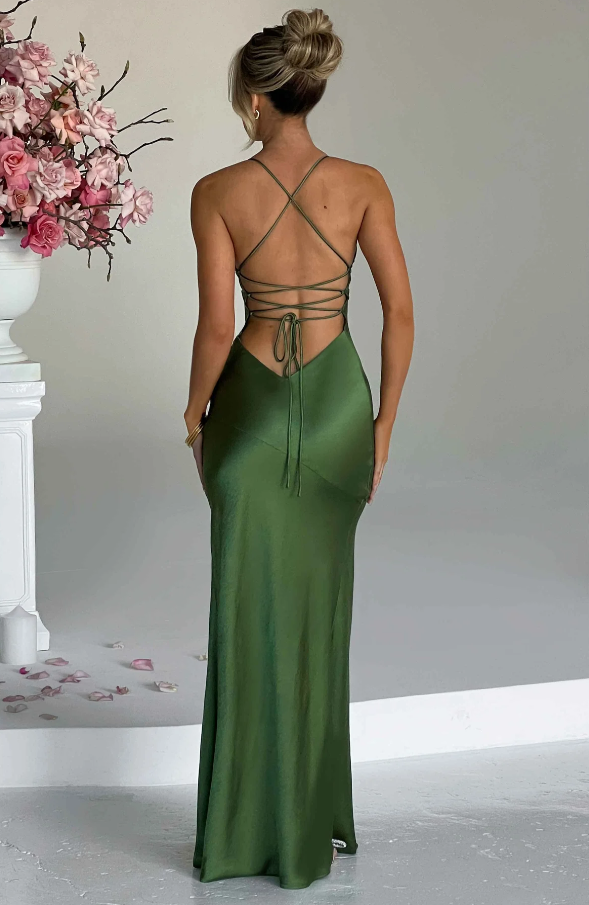 Women's Statement Sleek Maxi Dress with Thigh-High Slit and V-Neckline