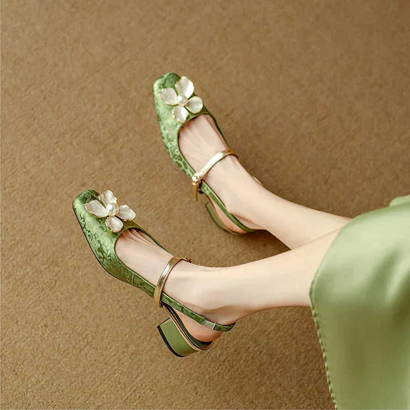 Zapatos de tacón con tira trasera y estampado floral