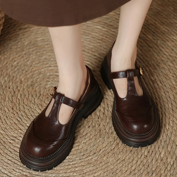Sandalias de tacón Mary Jane con tira en T y diseño Brogue