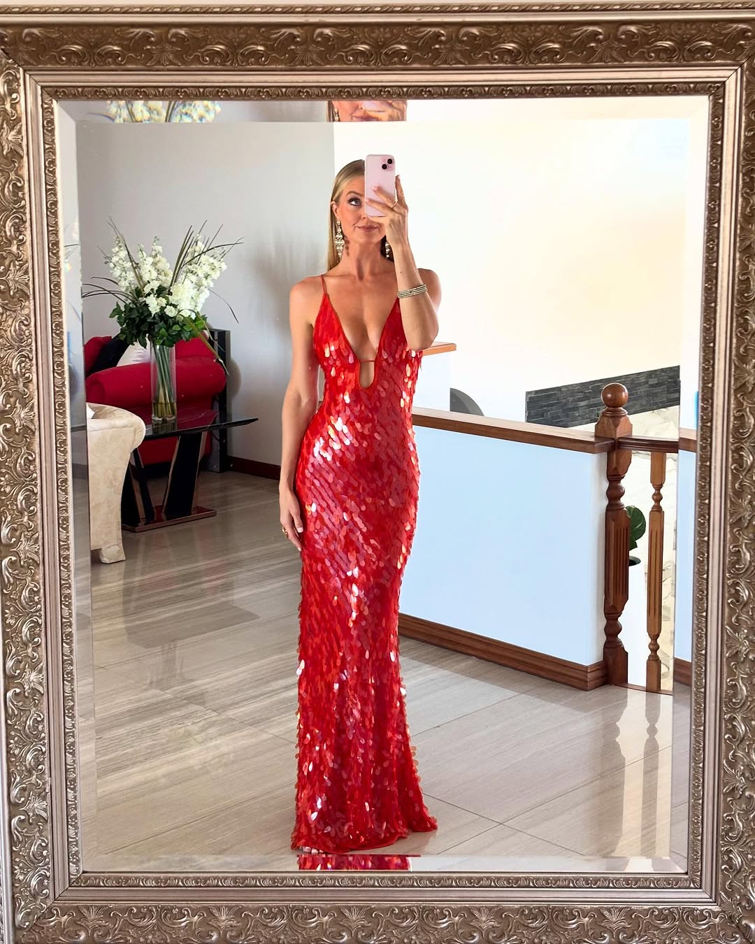 Vestido largo sin espalda con lentejuelas para celebraciones nocturnas