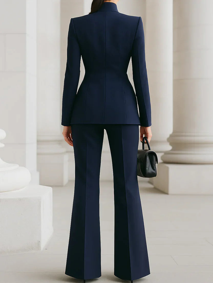 Conjunto de Blazer Largo y Pantalones Acampanados