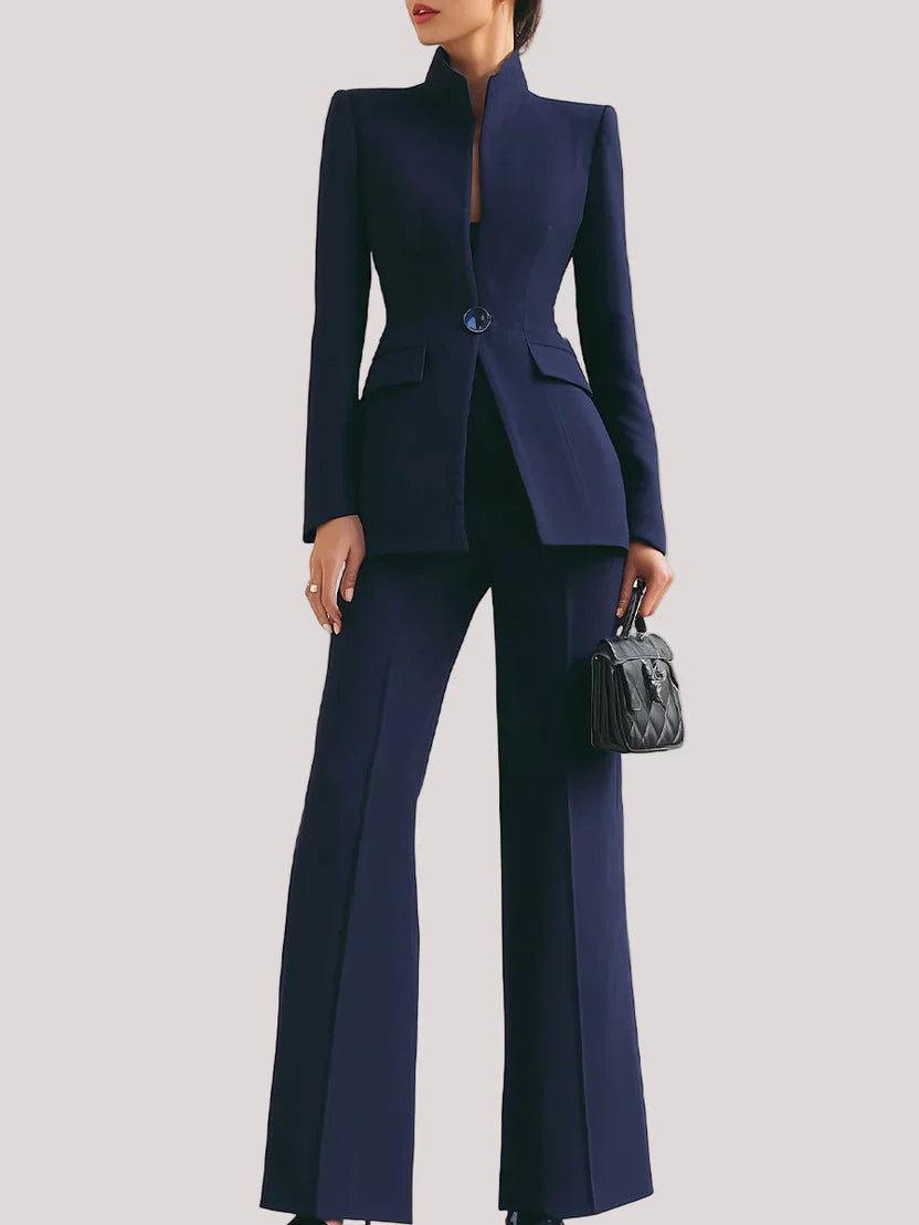 Conjunto de Blazer Largo y Pantalones Acampanados