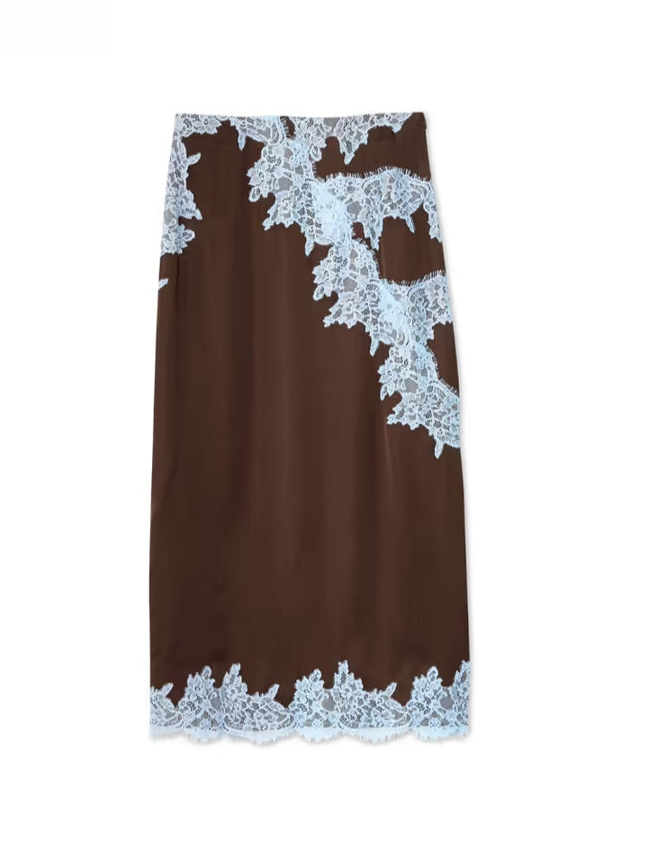 Conjunto de Top y Falda con Detalle de Encaje