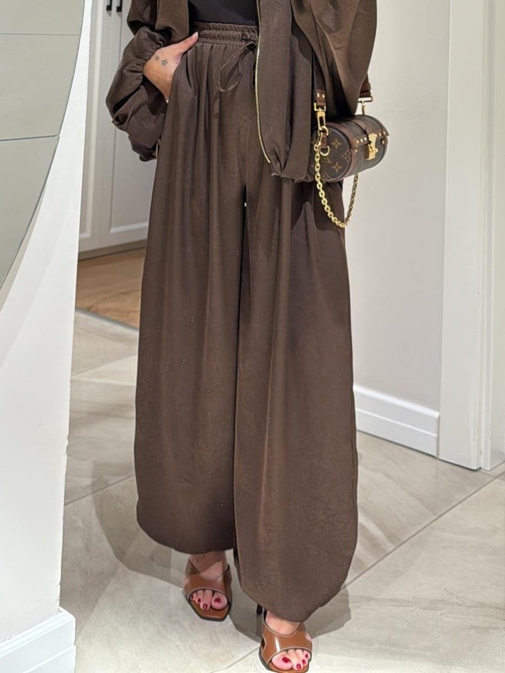 Conjunto de chaqueta casual y pantalón con cordón