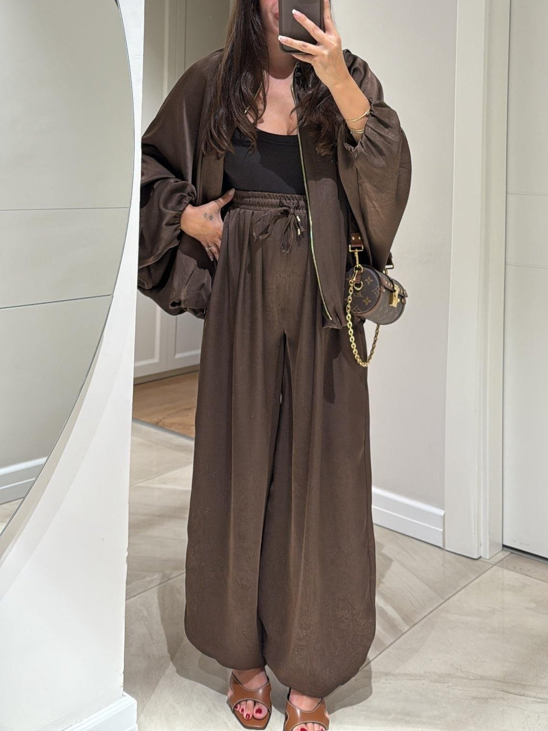 Conjunto de chaqueta casual y pantalón con cordón