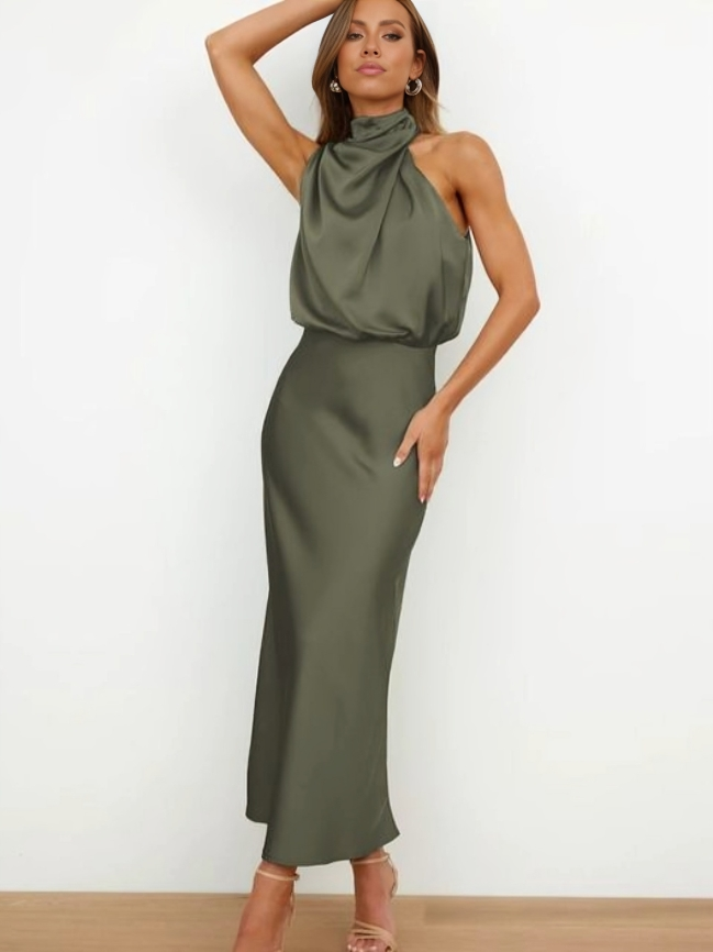 Vestido midi elegante de noche con cuello halter