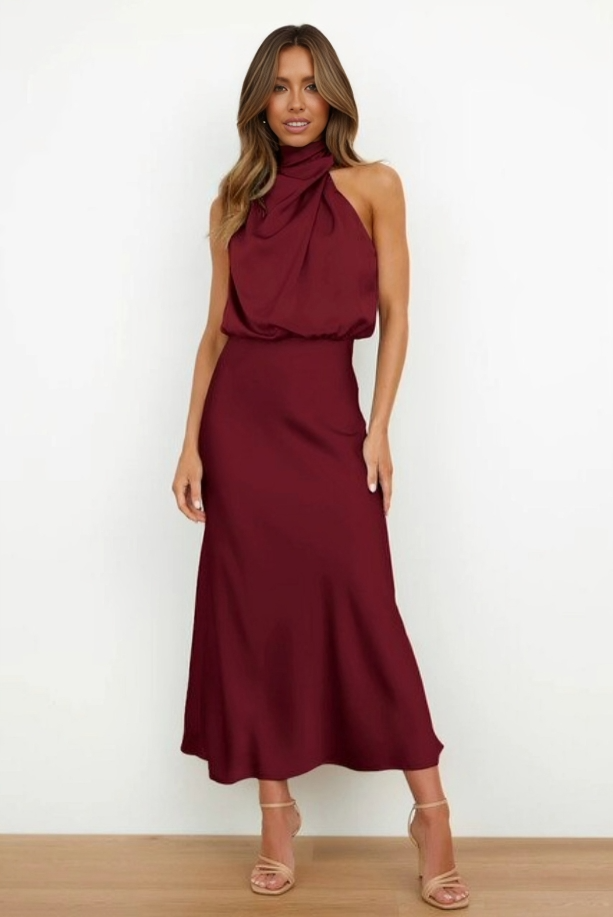 Vestido midi elegante de noche con cuello halter