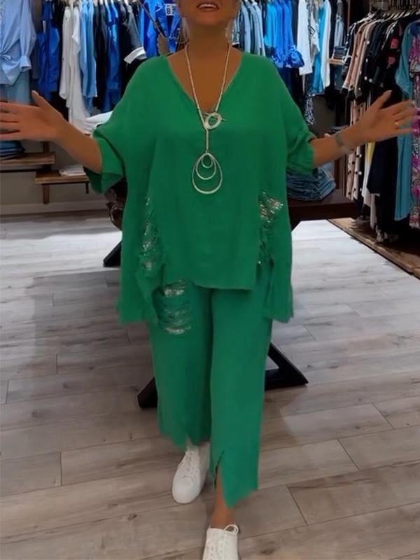 Conjunto de blusa con escote en V y pantalones cortos
