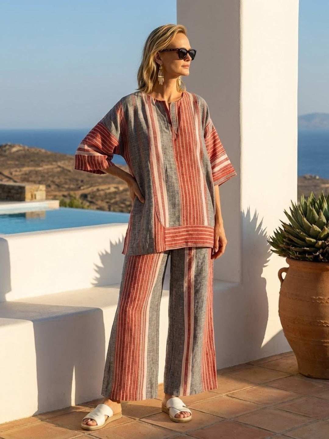 Conjunto de camiseta a rayas y pantalones de pierna ancha